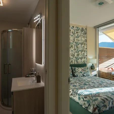 5 Minutes From The Beaches Relax By The Pool Apartman