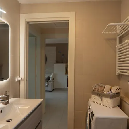 5 Minutes From The Beaches Relax By The Pool Apartman *